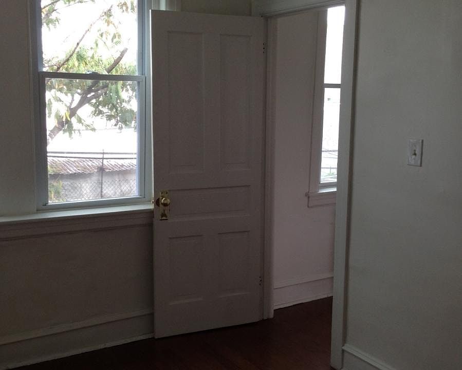 Room1