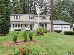 11 Woodstead Rd, Ballston Lake, NY 12019