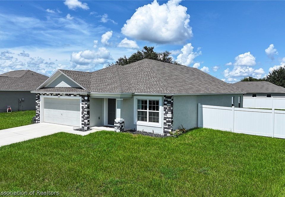 1st image of 1220 Ridge Dr