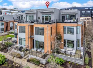 1660 NW Riverscape St, Portland, OR 97209