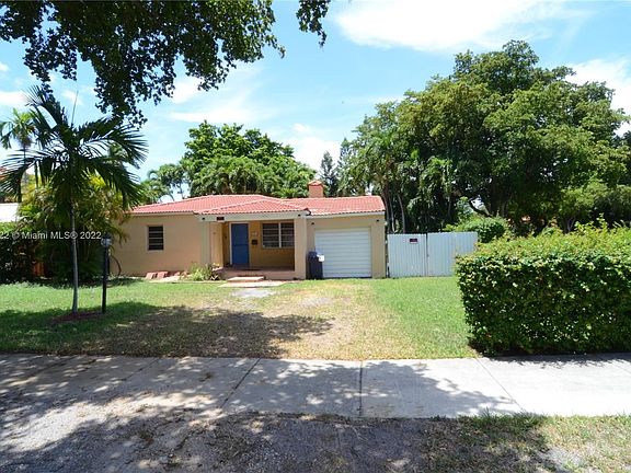2nd image of 600 Minola Dr #1