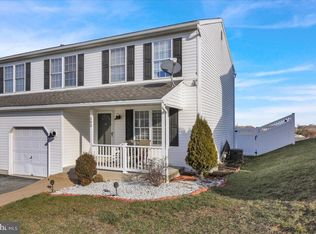 383 Oneida Dr, Reading, PA 19608