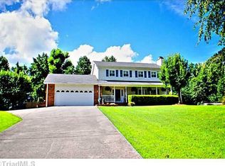 3772 Sandalwood Ln, Winston Salem, NC 27106