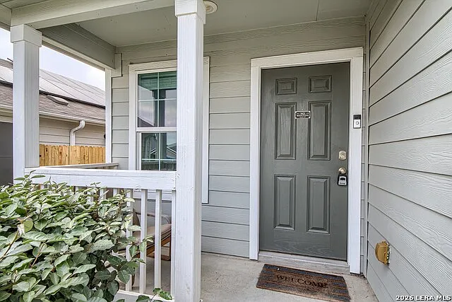 3 bed, 2.0 bath, 1276 sqft, $1,500 — Photo 2