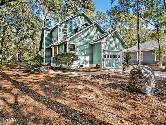 2nd image of 598 Folly Drive SE