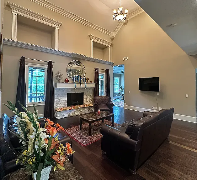 734 Cotswold Way — Photo 6