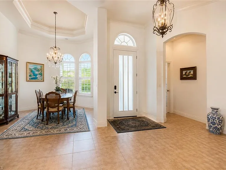 8263 Potomac Ln — Photo 12