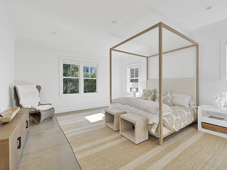 52 Quogue St #2 — Photo 11