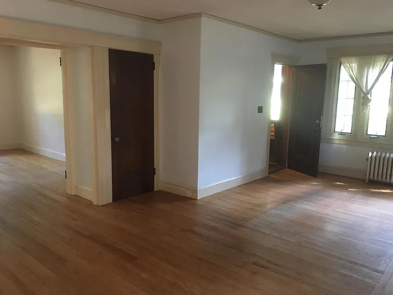 165 Crescent St #1 — Photo 7