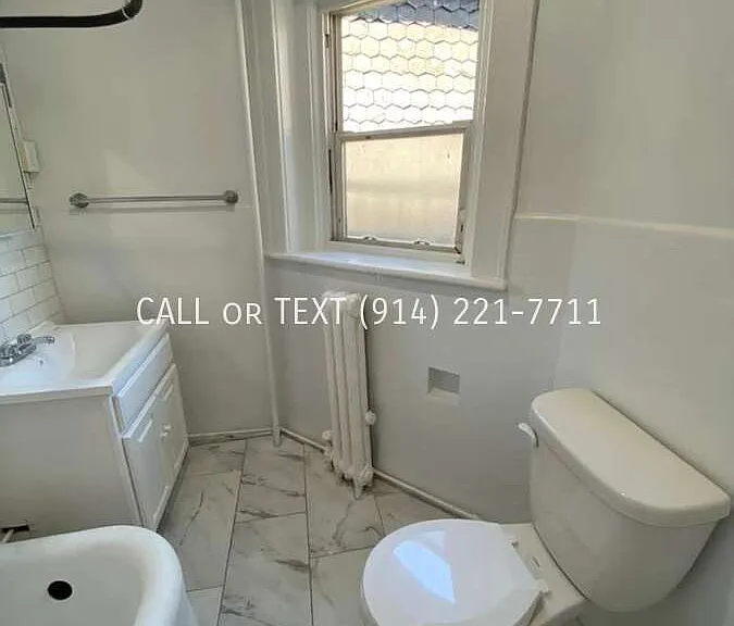 107 Elm St #5 — Photo 9