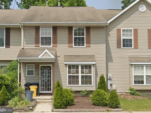 19 Grant Ln, Berlin, NJ 08009