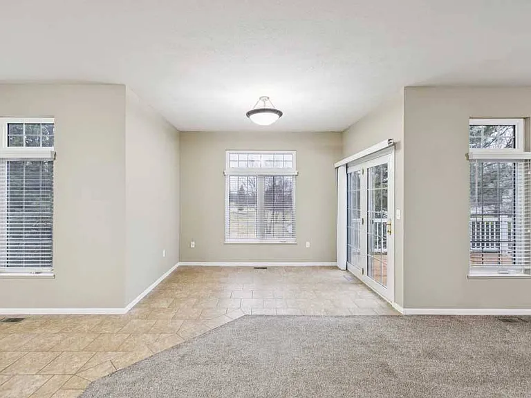Stone Ridge Estates Apartments & Duplexes — Photo 173
