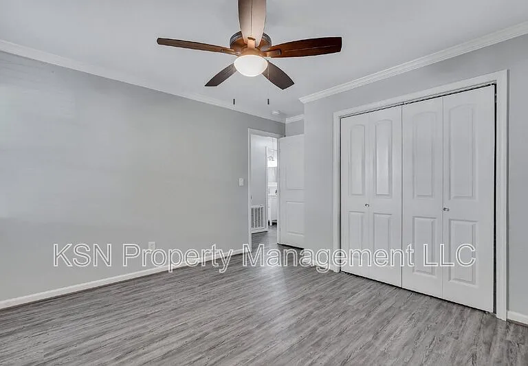 1928 Hawthorne St — Photo 35
