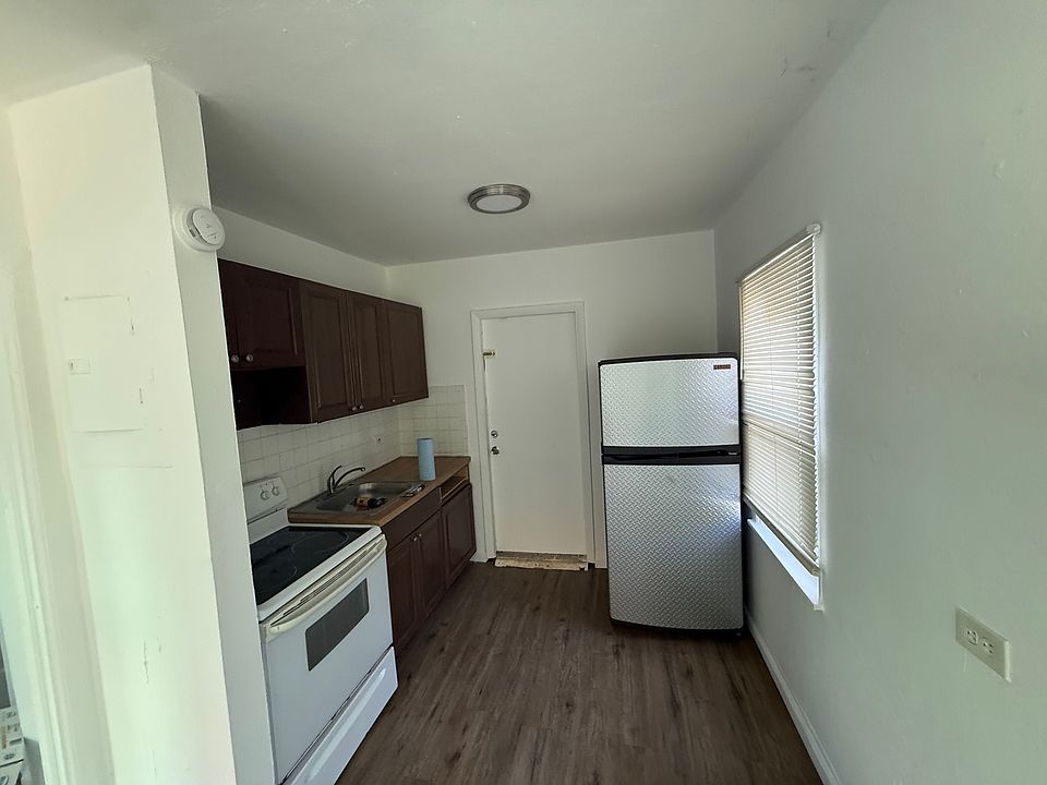 1st image of 517 NE 83rd St #517