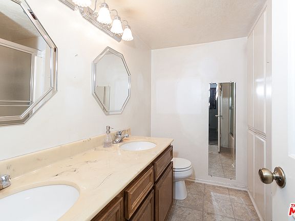 4th image of 1854 11th St APT 6