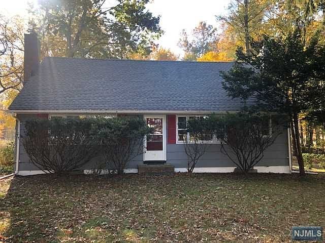 1st image of 565 Westwood Ave