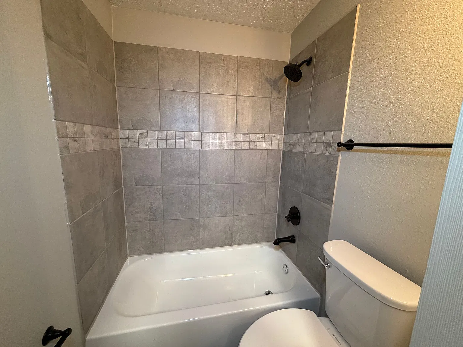 3129 Kenneth St — Photo 4