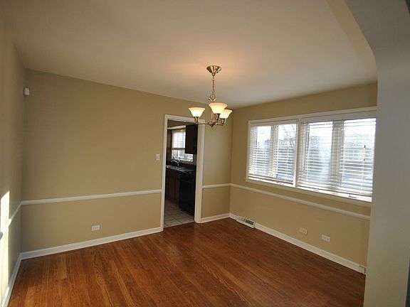 2nd image of 2624 W 94th Pl