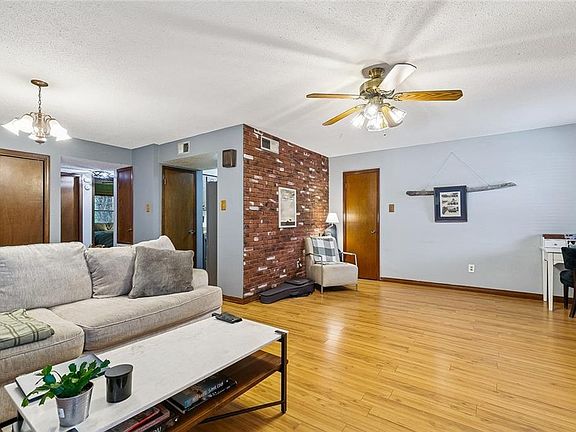 4th image of 2813 River Rd APT A