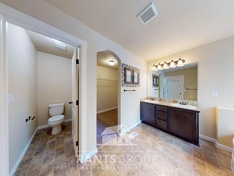 7084 Bailey St SE — Photo 16