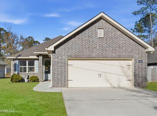 8469 Amoka Dr, Diamondhead, MS 39525
