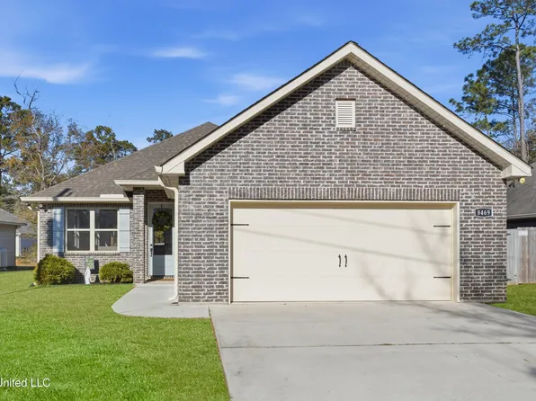 8469 Amoka Dr, Diamondhead, MS 39525