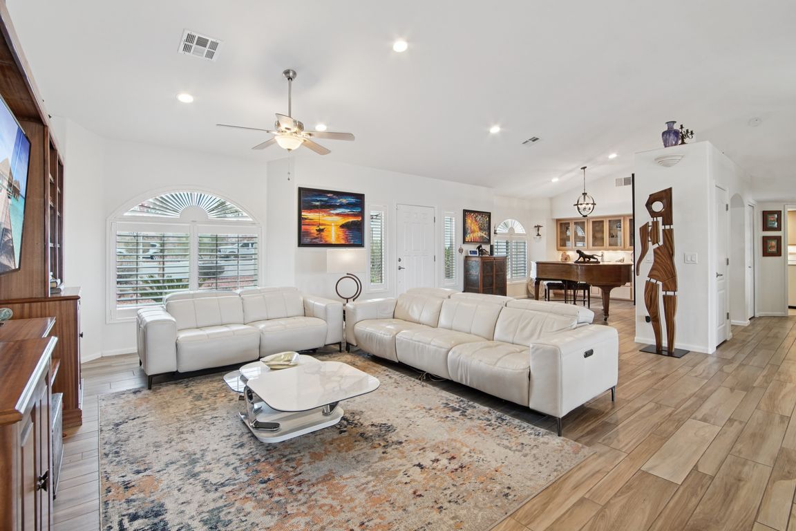 High Ridge Rd-S2209-008.jpg