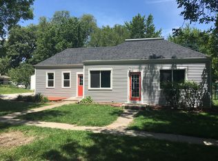 124 E East St, Elmwood, NE 68349
