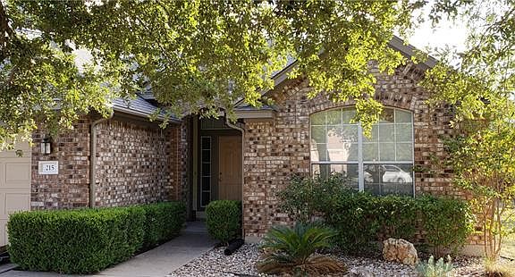 3rd image of 215 N Kings Canyon Dr