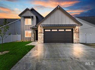 16591 N Red Oak Dr, Nampa, ID 83687