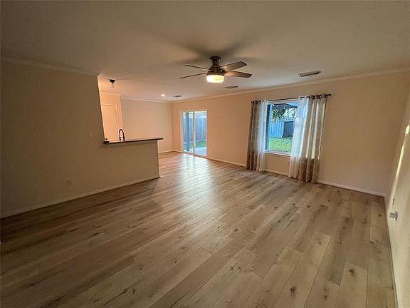 3rd image of 5430 Princeton Dr