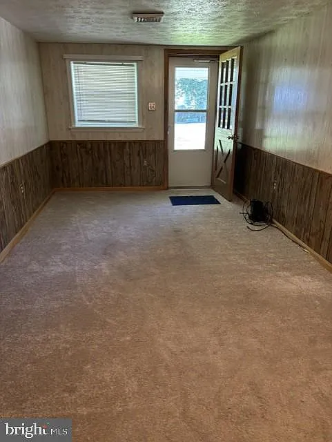 2 bed, 1.0 bath, 750 sqft, $1,600 — Photo 2