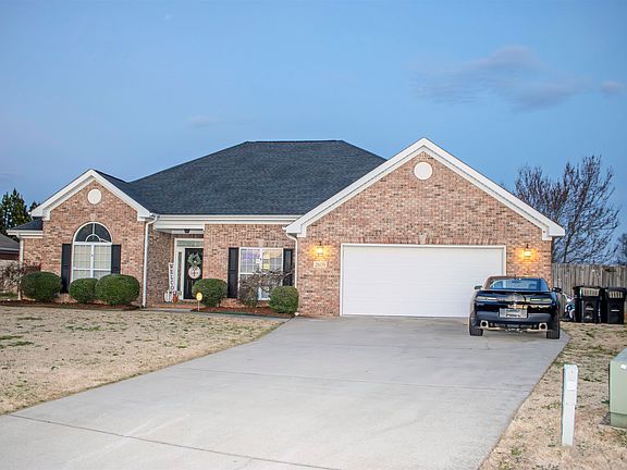 2nd image of 2609 Buckingham Gate SW