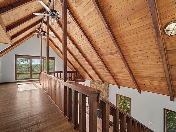 37th image of 3956 Franks Creek Rd