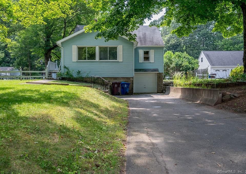 520 Plainville Ave, Unionville, CT 06085 MLS 170581405 Zillow