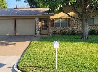 5917 Shipp Dr, Watauga, TX 76148
