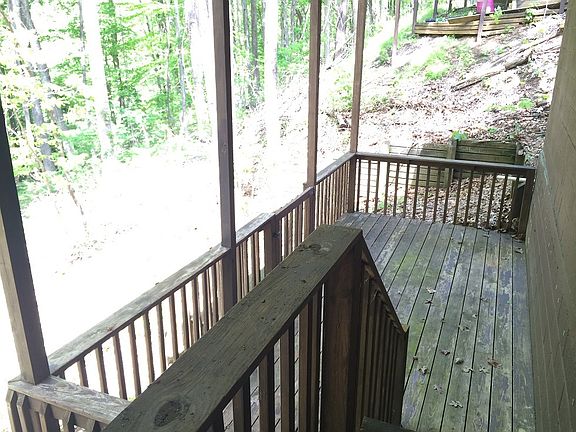 3rd image of 2208 Forest Acres Dr