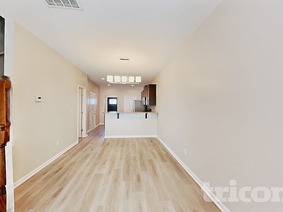 2nd image of 405 Riverwood Ct