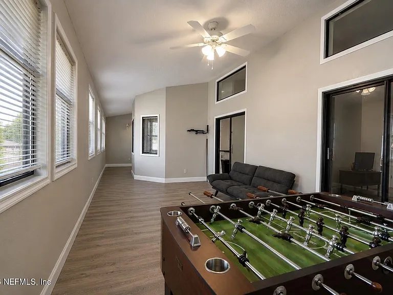 10 Falls Pl — Photo 34