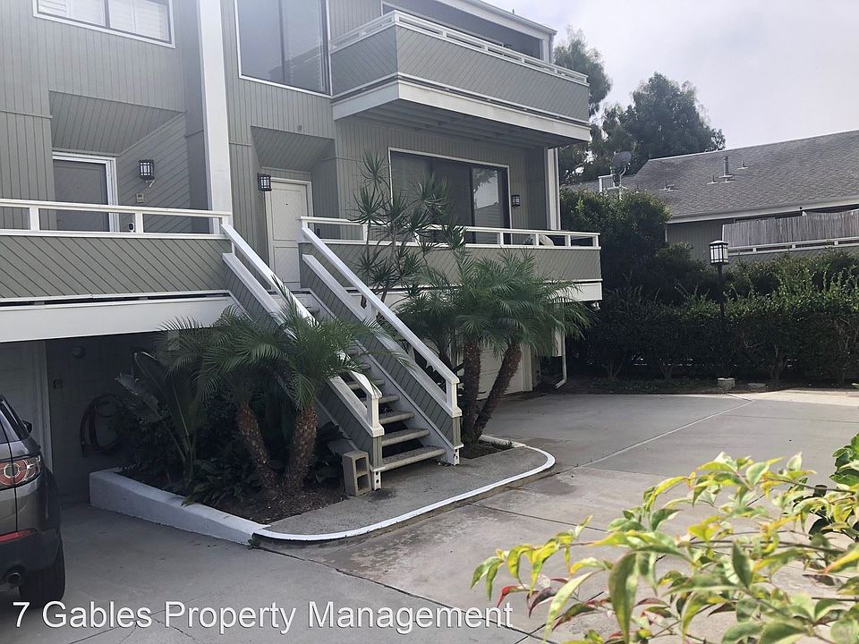 1st image of 8 Kamalii Ct
