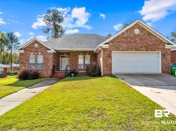 1749 Spanish Trace Dr, Saraland, AL 36571