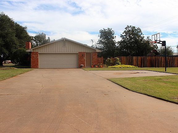 Garage Driveway/Bball 1/2 ct