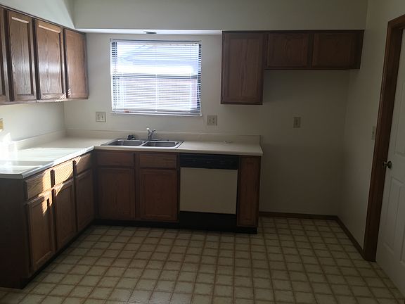 5th image of 8668 Deer Haven St