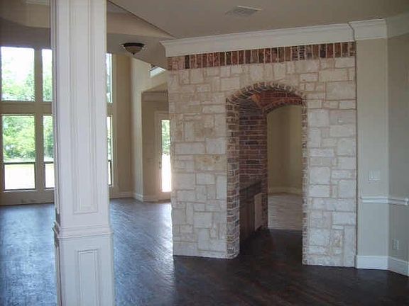 2nd image of 4037 Estancia Way