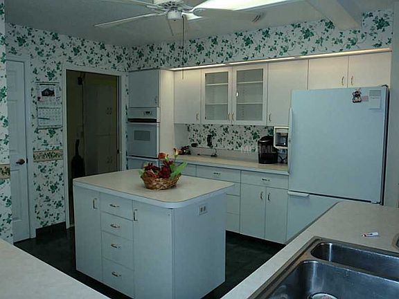 5th image of 17730 Neal Dr