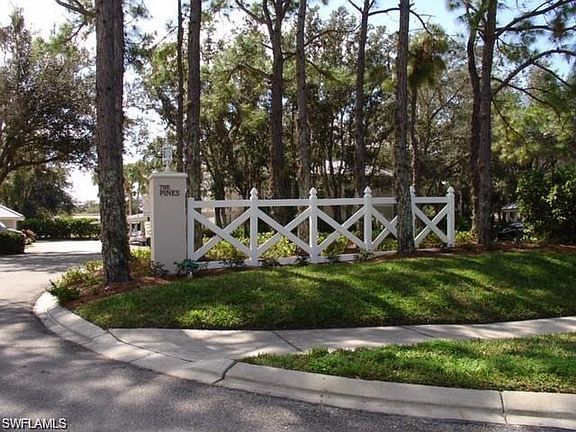 3rd image of 416 Sugar Pine Ln #416
