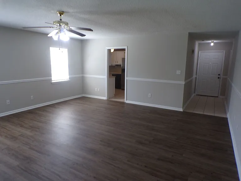 1019 Furia Dr — Photo 11