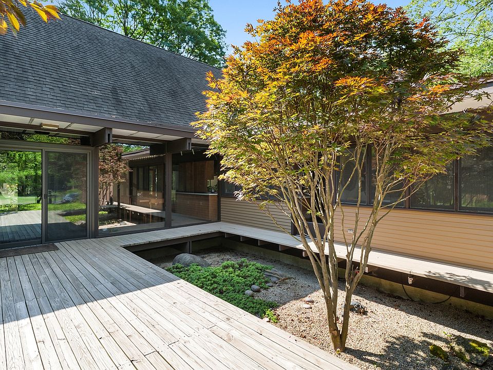 2900 Riverwoods Ct, Riverwoods, IL 60015 Zillow