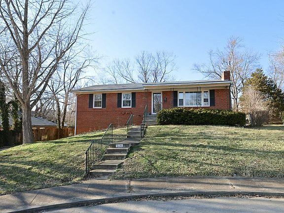 3rd image of 3455 Elmendorf Cir