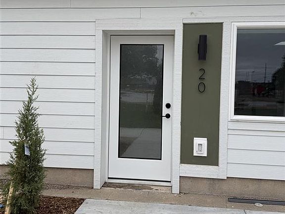 2nd image of 400 S 7th St #20